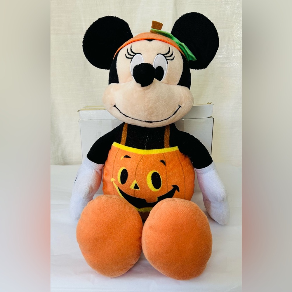 Disney Halloween Minnie Mouse Pumpkin Plush‎ Stuffed Animal